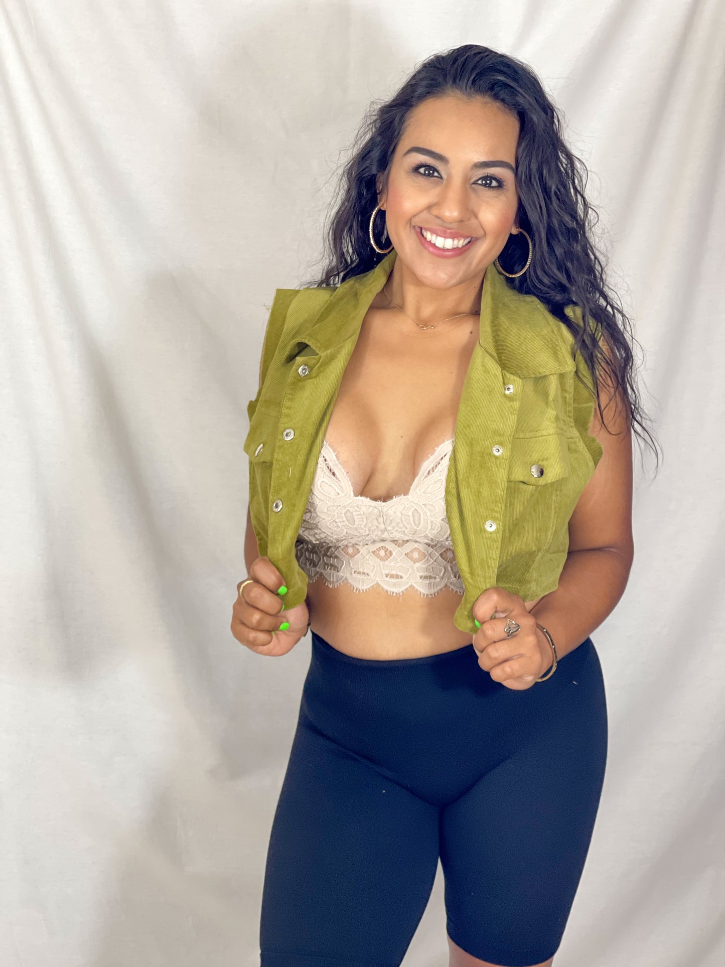 Moxie Rebel Corduroy Button Down Vest (Laurel Green)