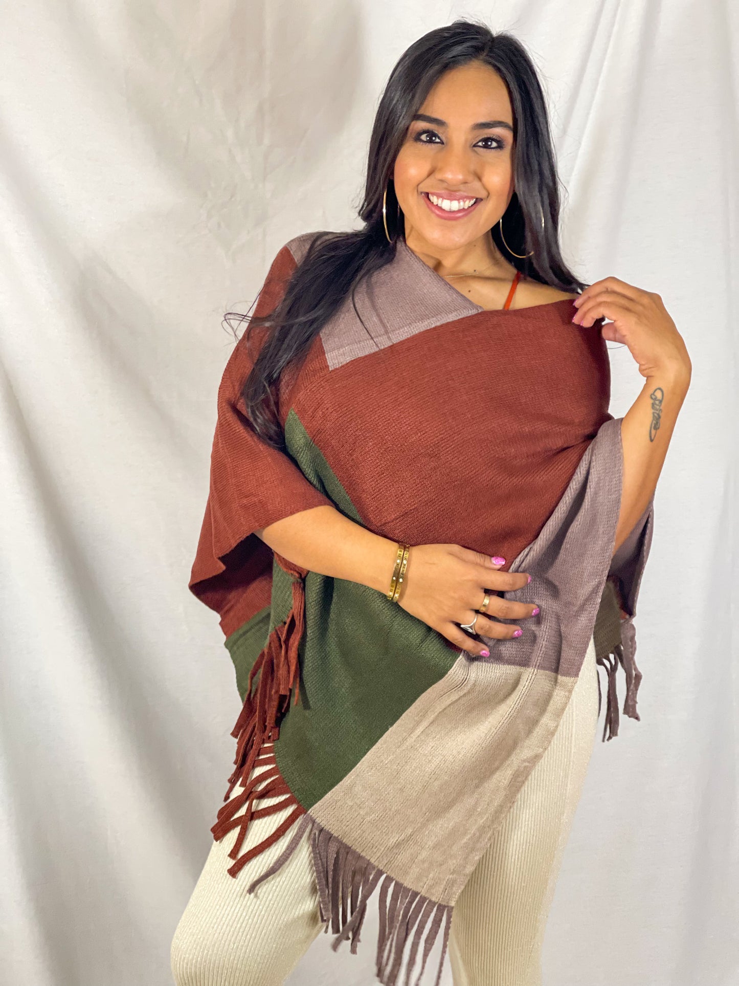 Hoping for Autumn Nights Poncho (Mocha/Green)