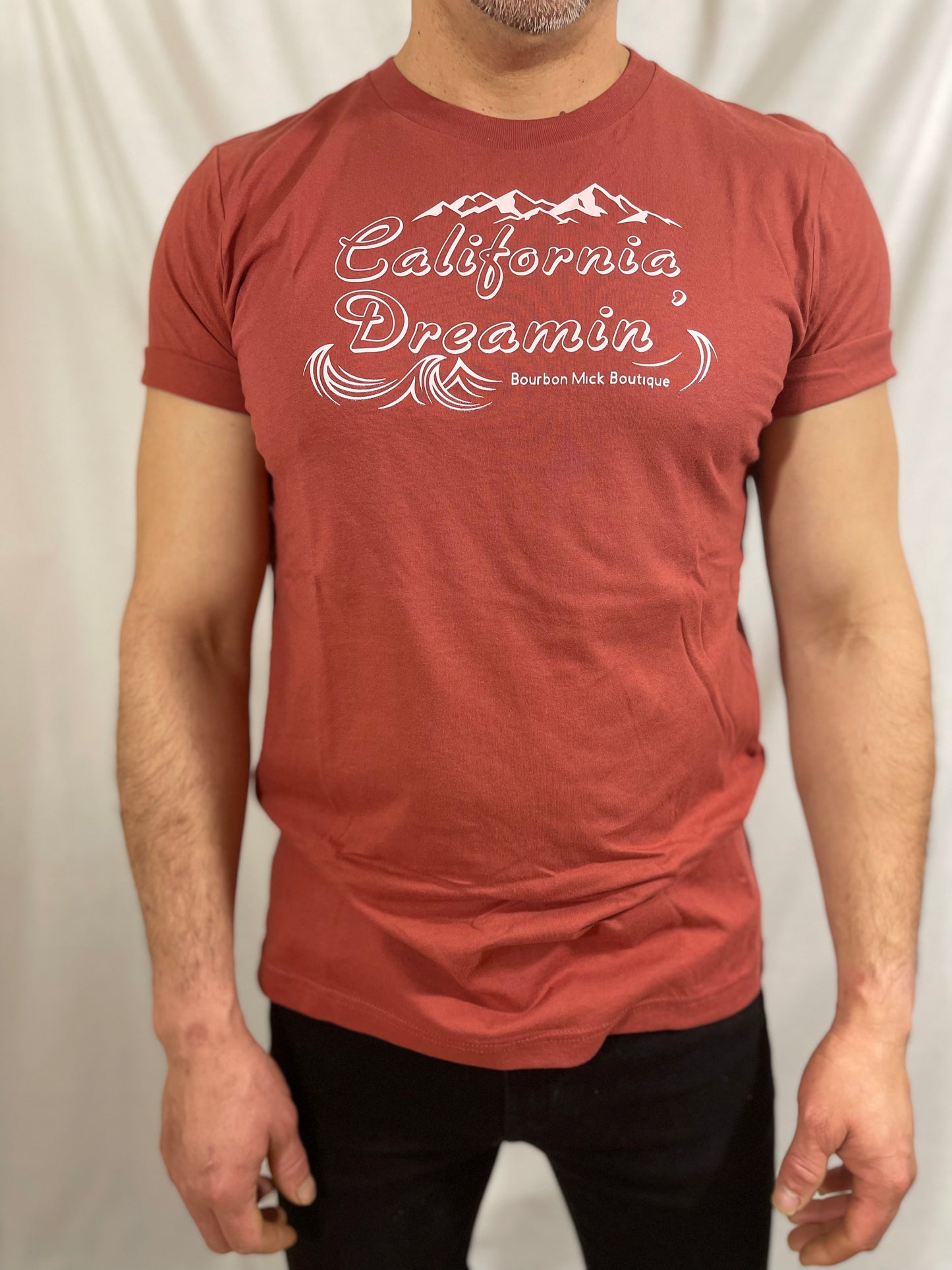 California Dreamin' Graphic Tee (Rust)