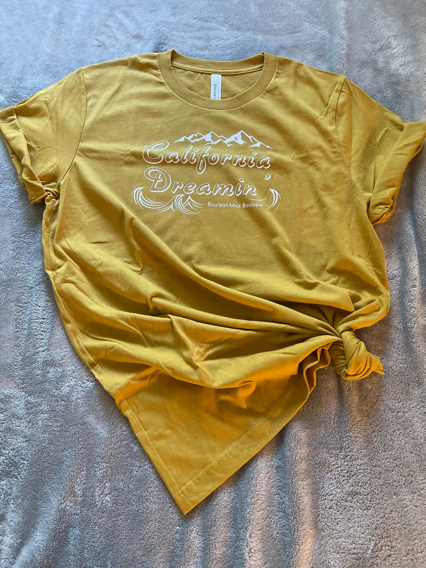 California Dreamin' Graphic Tee (Mustard)