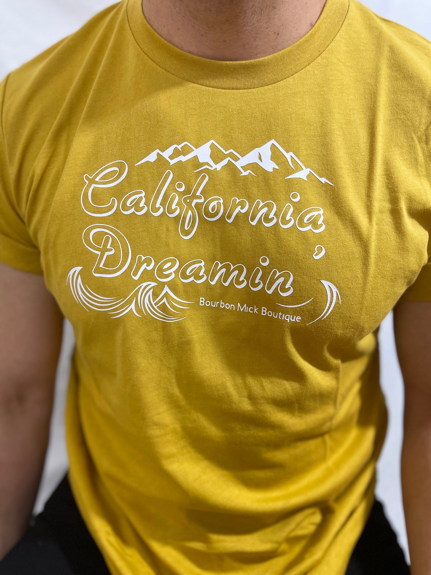 California Dreamin' Graphic Tee (Mustard)